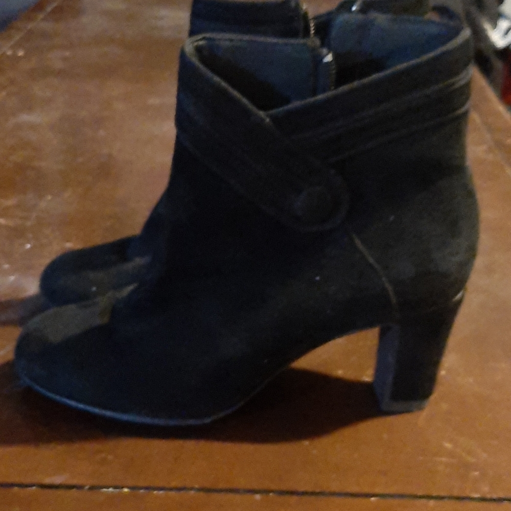 Ankle booties